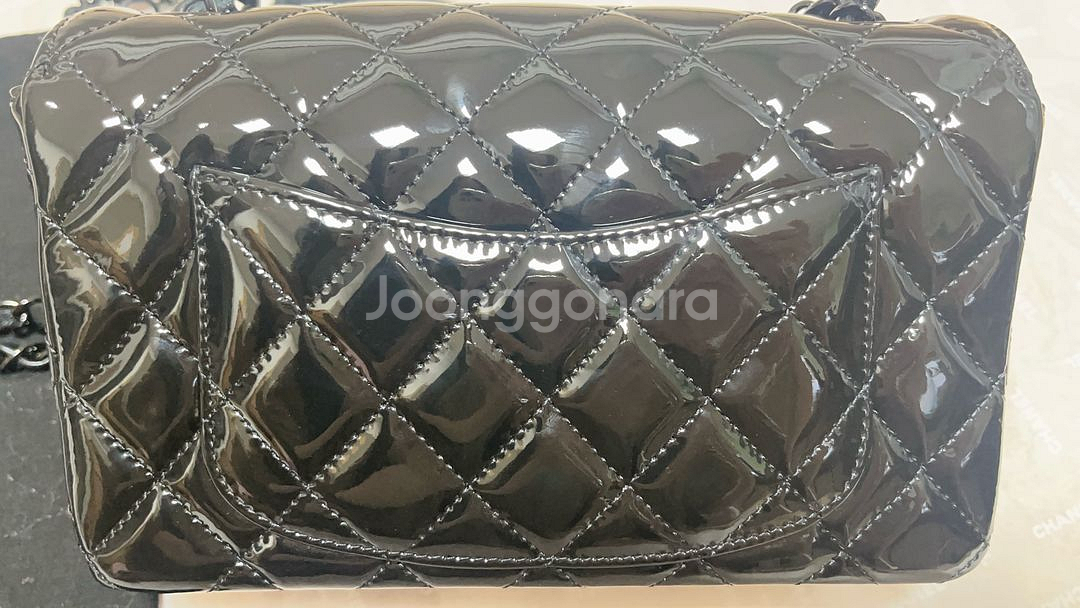 샤넬 뉴미니 페이던트 쏘블랙 새상품--4