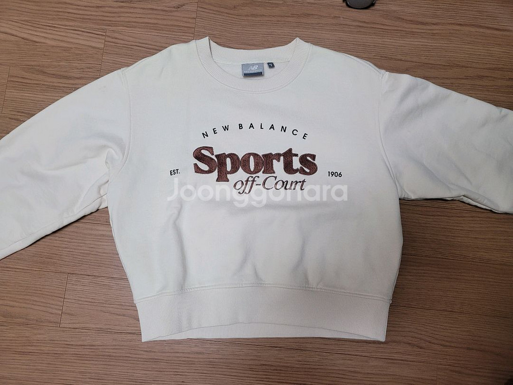 뉴발란스세미크롭기모티 85사이즈--0