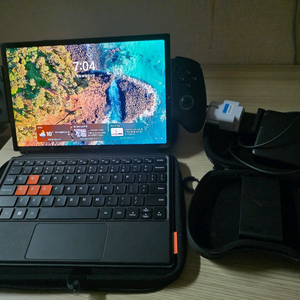 원엑스플레이어 X1 8840u 32GB 2tb 팝니다