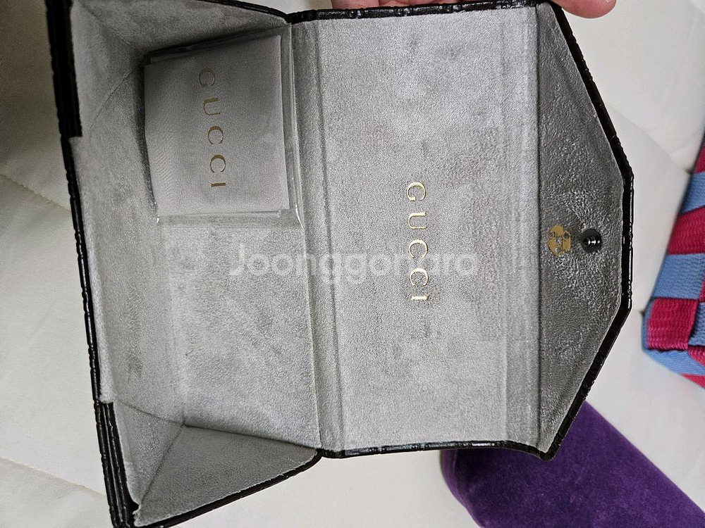 구찌 선글라스 케이스--2