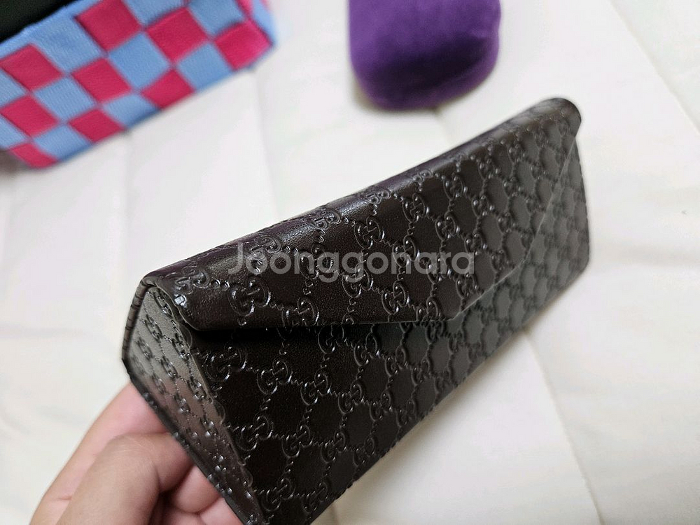 구찌 선글라스 케이스--1