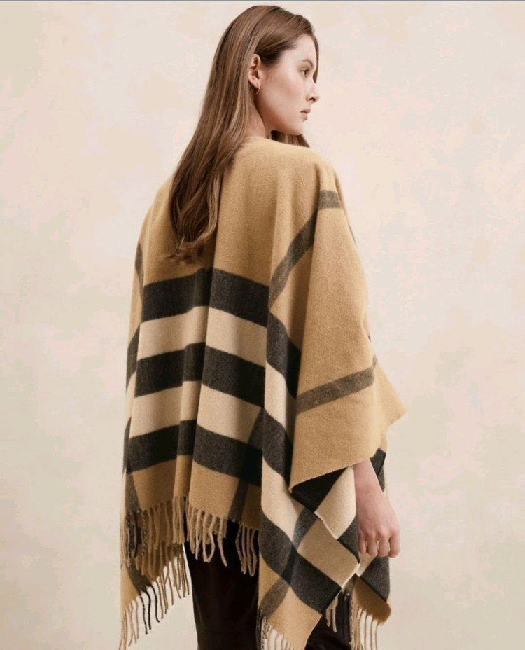 바나나 리퍼블릭 코지 판쵸--1