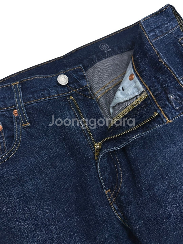 리바이스502 웜 신축성 데님팬츠 진청색 (32,가죽패치)--3