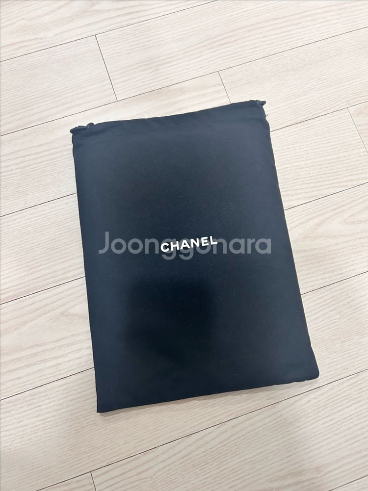 샤넬 미듐 클러치(블랙, 금장)--4