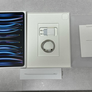 아이패드프로 6세대 12.9 WIFI + 애플펜슬2세대