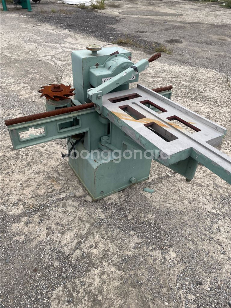 4축 장부가공기--0