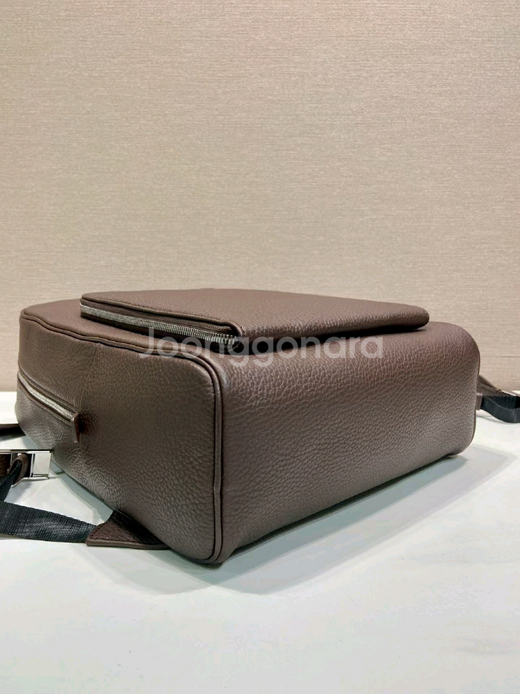 루이비통 가죽 백팩--6