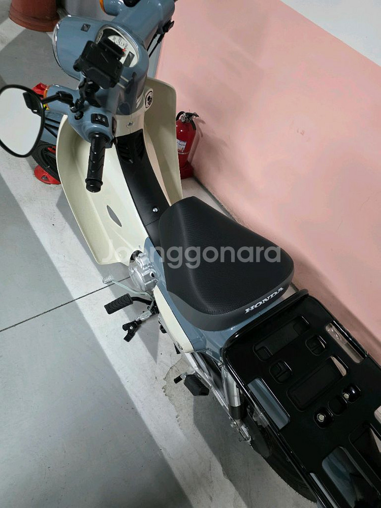 25년식 슈퍼커브110 그레이--1