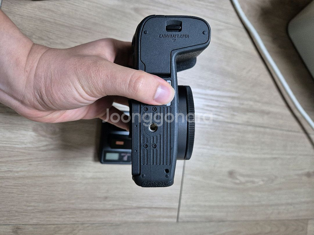 1500장 이하 캐논 eos R8 카메라 베터리3개 박스포함--3