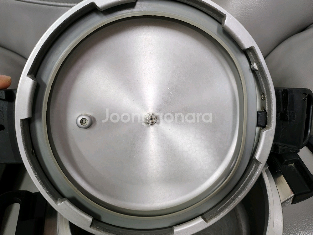 풍년 9리터 12인용 주물 압력밥솥--2