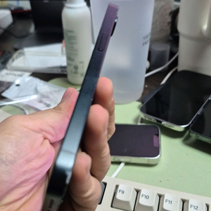 (4504)아이폰16e 128 깨끗한기기 판매