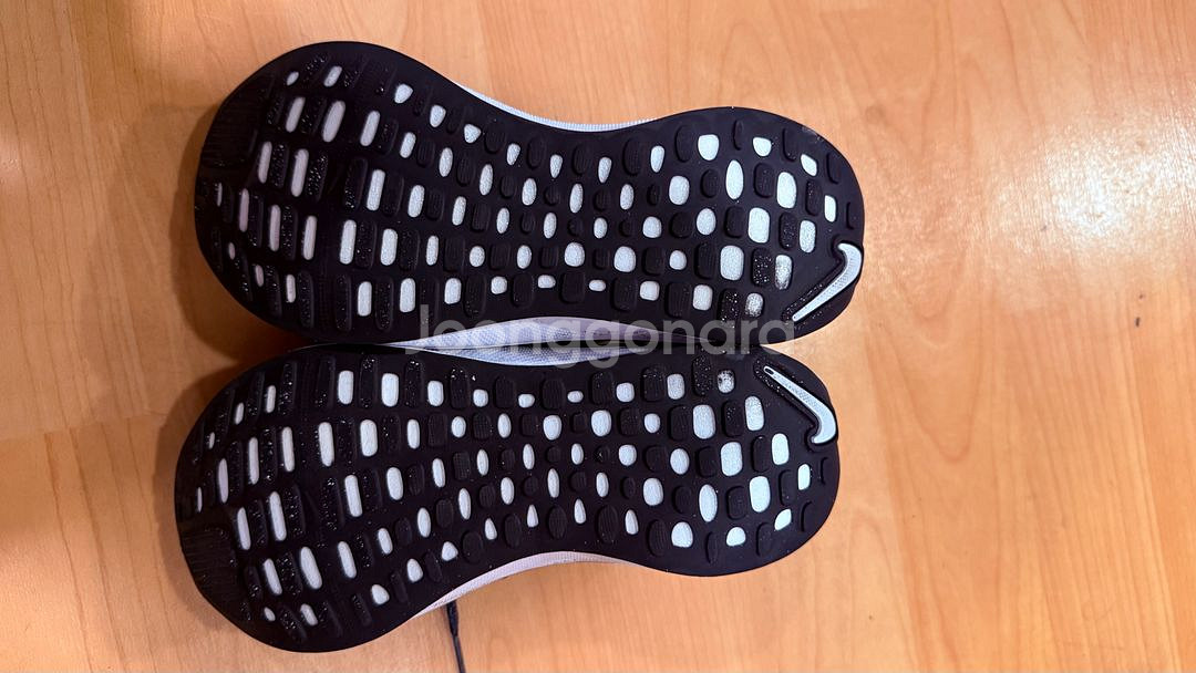 나이키 인피니티런4 블랙 240mm--3