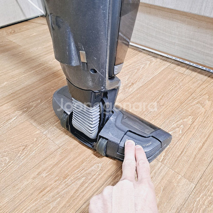 일렉트로룩스 무선청소기 배터리빵빵 차콜그레이 스틱+핸디--5