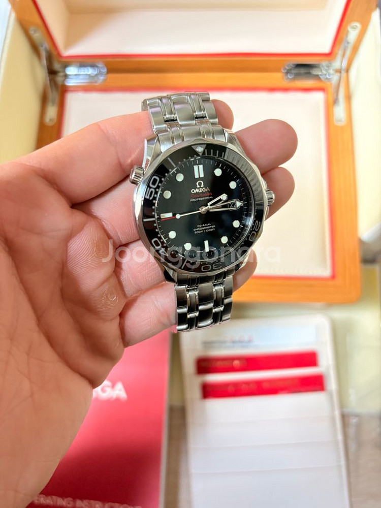 오메가 씨마스터300 41미리 구형 검판 팝니다--1