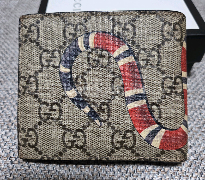 구찌 킹스네이크 GG 수프림 반지갑--1