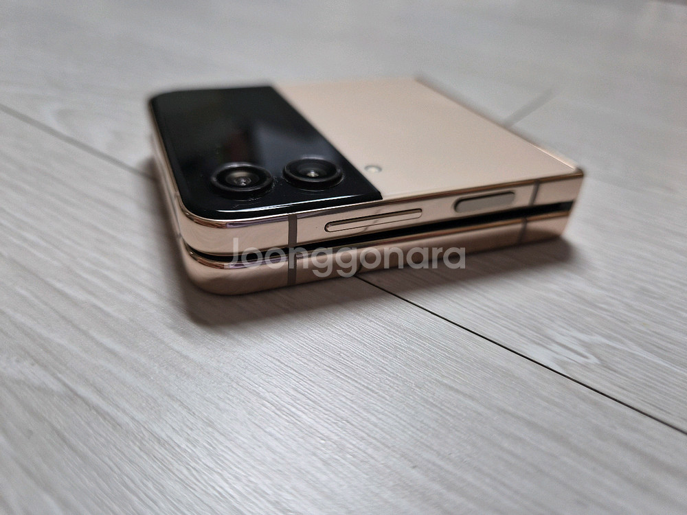 z플립4 256기가 핑크골드 상태좋아요!--1