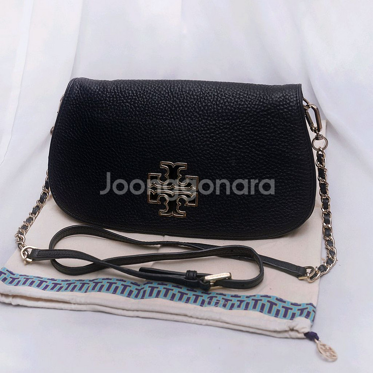 토리버치 브리튼 캐비어 엠보 레더 WOC 체인 크로스백--0