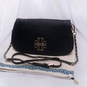 토리버치 브리튼 캐비어 엠보 레더 WOC 체인 크로스백