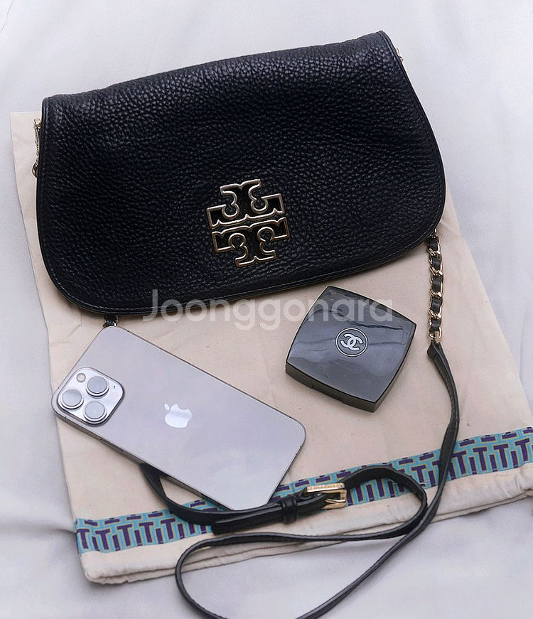 토리버치 브리튼 캐비어 엠보 레더 WOC 체인 크로스백--1