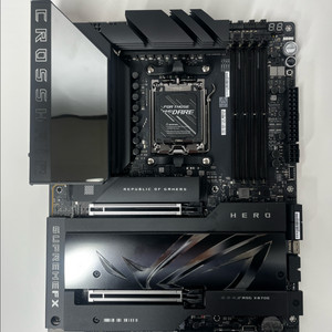 ASUS ROG CROSSHAIR X870E HERO