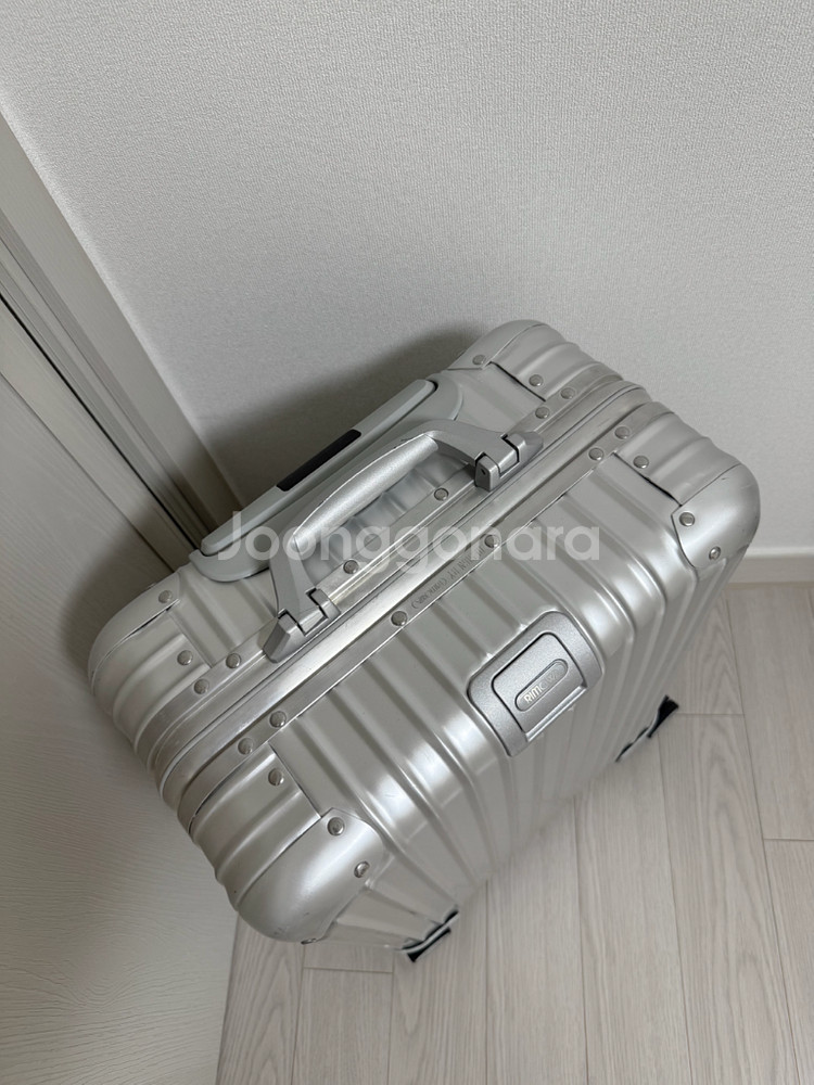리모와캐리어 오리지널 캐빈 실버 (기내용)--2