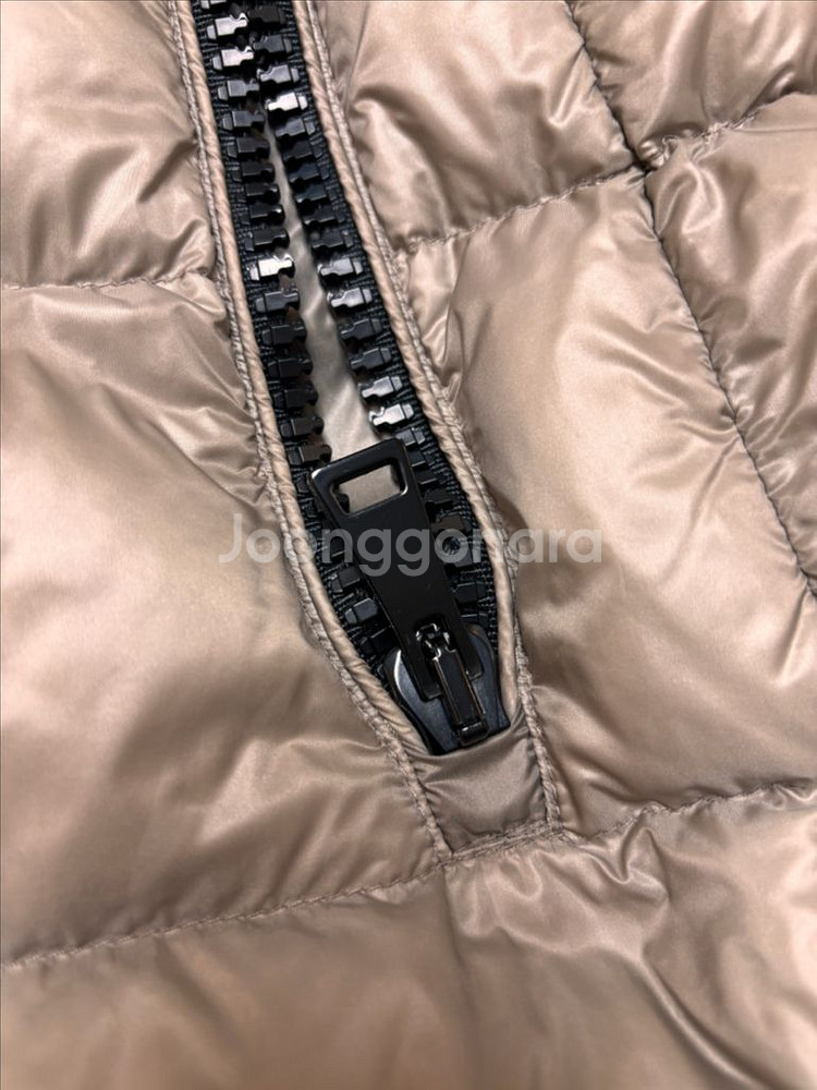 몽클레어 수엔 베이지 1사이즈--6