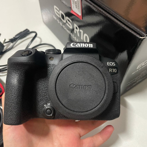 캐논 EOS R10 미러리스 카메라