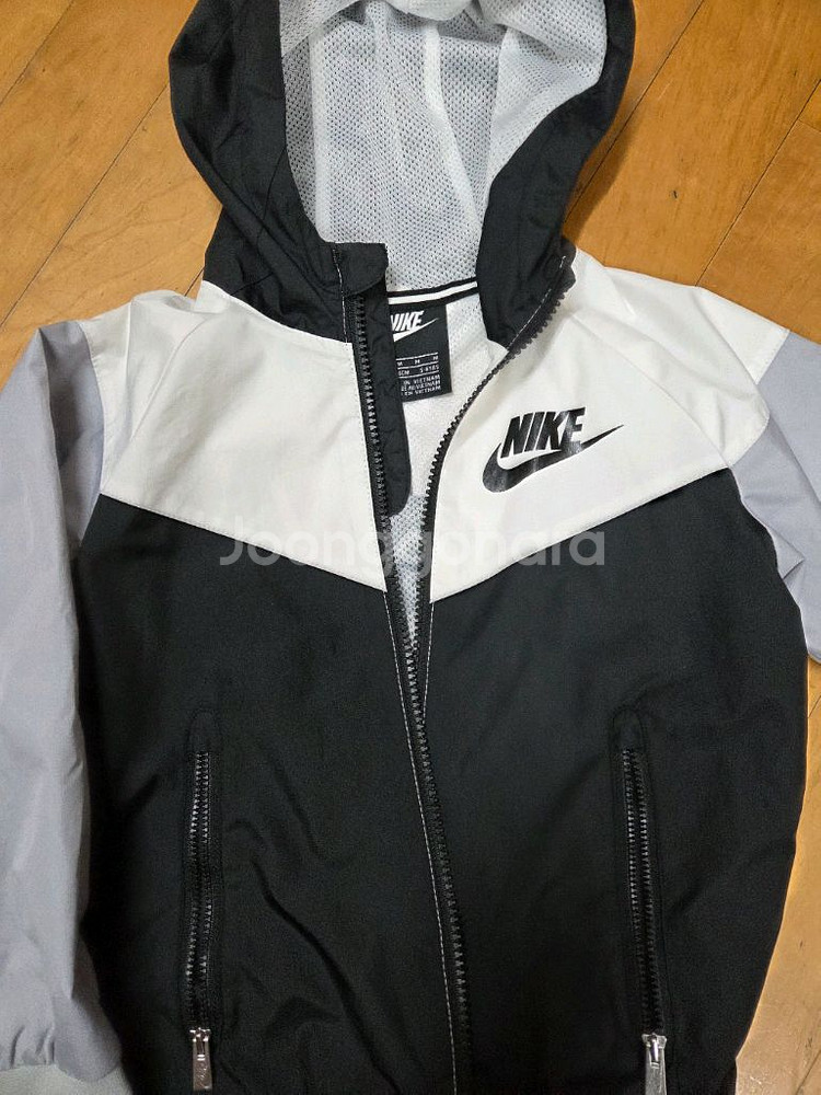 110-116사이즈 키즈 나이키바람막이--1