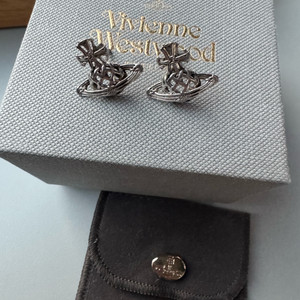 비비안웨스트우드 귀걸이