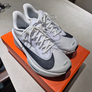 나이키 줌 플라이6 화이트 퓨어 플래티넘 265