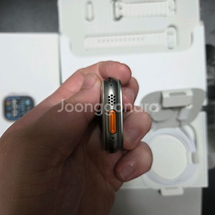 s급 애플워치 울트라2 49mm 내추럴 티타늄 팝니다!--5