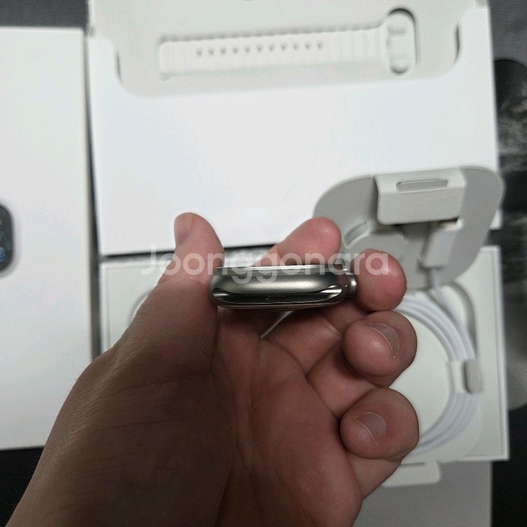 s급 애플워치 울트라2 49mm 내추럴 티타늄 팝니다!--7