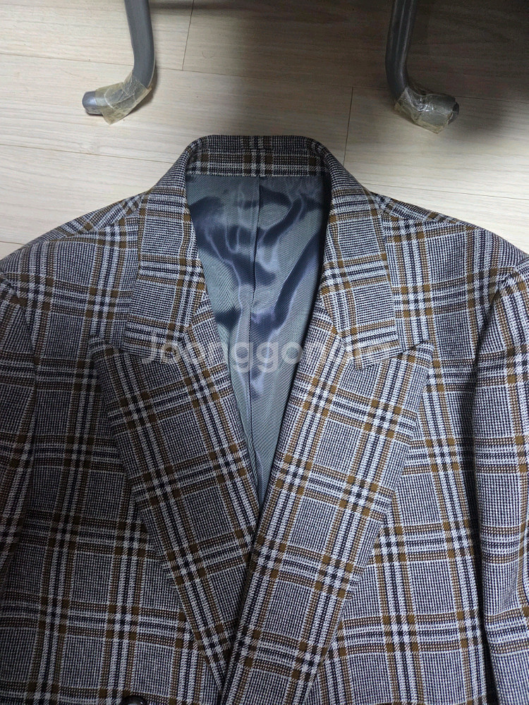 솔리드옴므 정품 더블 체크 오버핏 블레이저 100사이즈--1