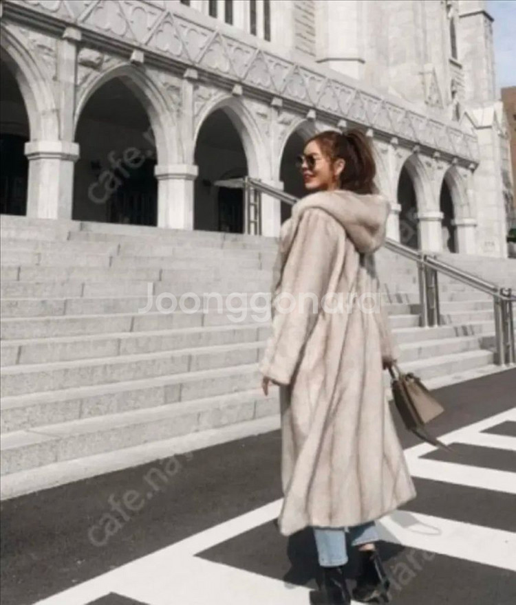 어버브 지켜주고시퍼 후드 에코퍼코트--1