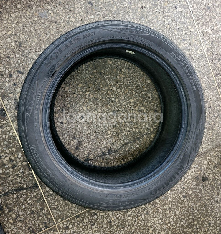 225 45 17 금호타이어 아반떼 포르테 타이어--0