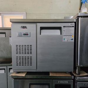 유니크 업소용 900 테이블 냉동고