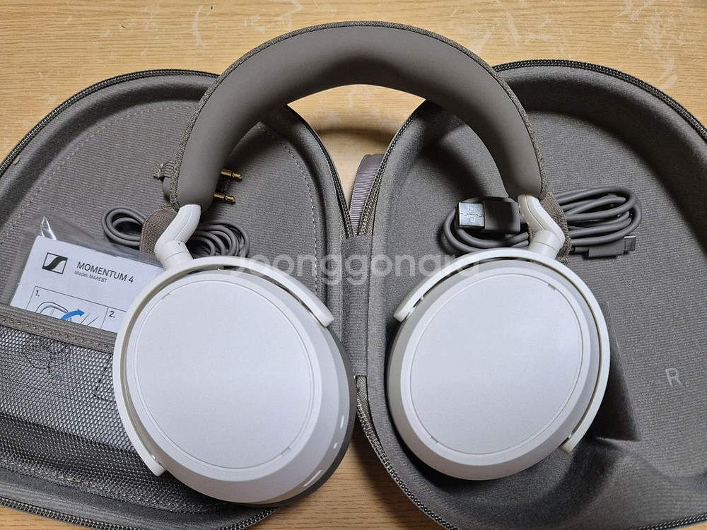 젠하이저 모멘텀4 S급 헤드폰 팝니다.--2