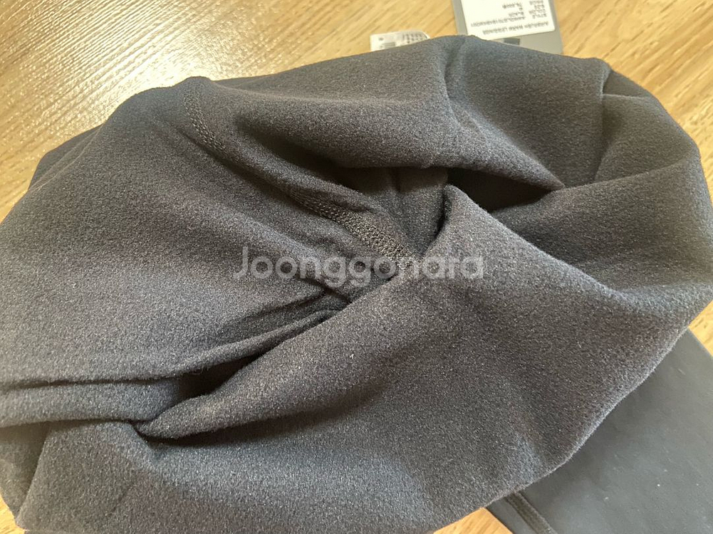 뮬라웨어 매장정품 기모 레깅스 폴라 티셔츠 M 새제품--5