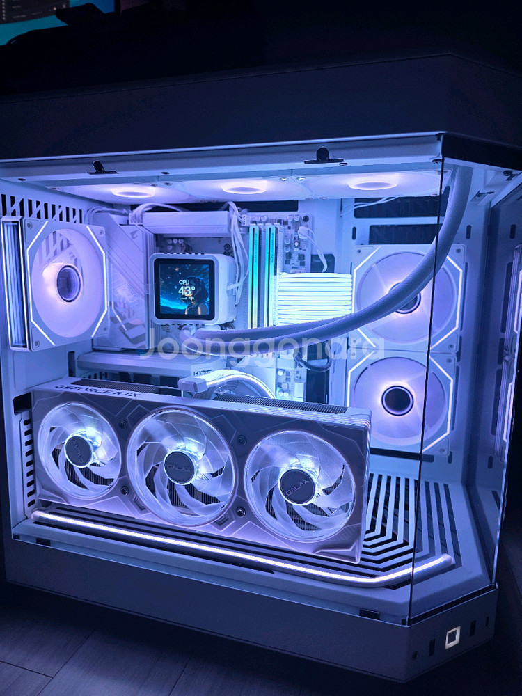 라이젠7 9800x3d rtx5070ti 어항본체--0