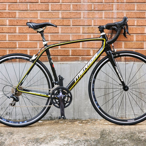 메리다 스컬트라 904 풀카본 로드 자전거 팝니다