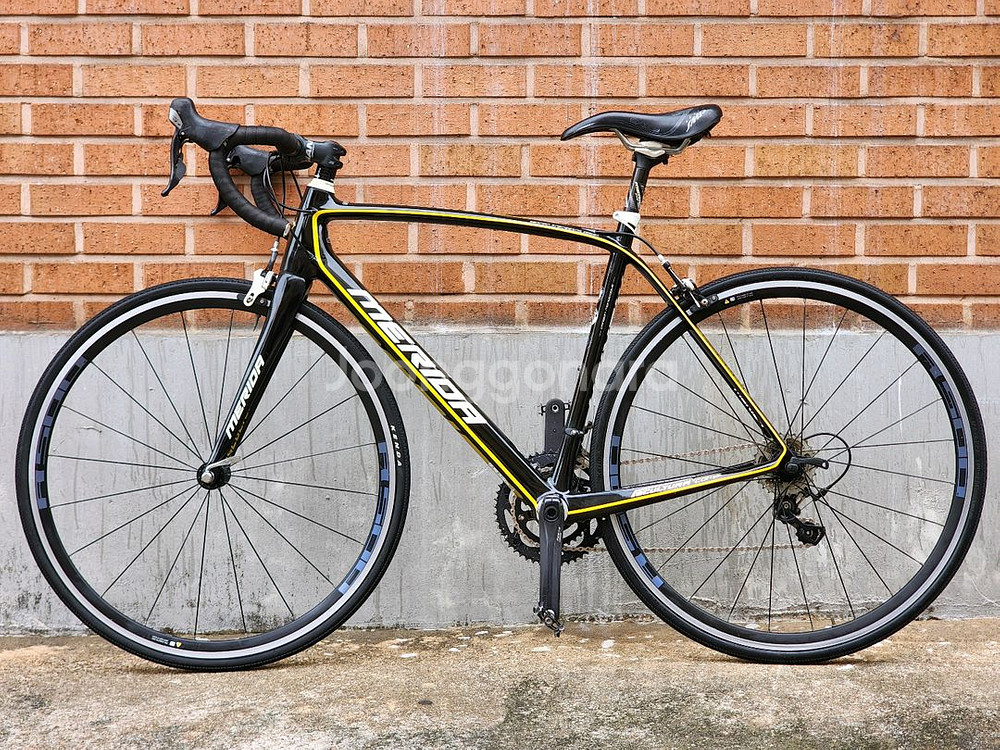 메리다 스컬트라 904 풀카본 로드 자전거 팝니다--5