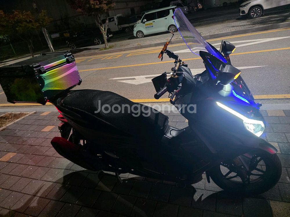 컨디션 관리 잘된 혼다 포르자350 보내요--1