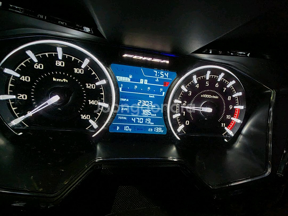 컨디션 관리 잘된 혼다 포르자350 보내요--4