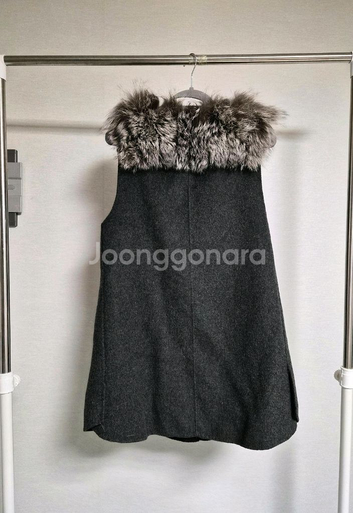 Olivia Lauren 풍성한 폭스퍼조끼 95--5