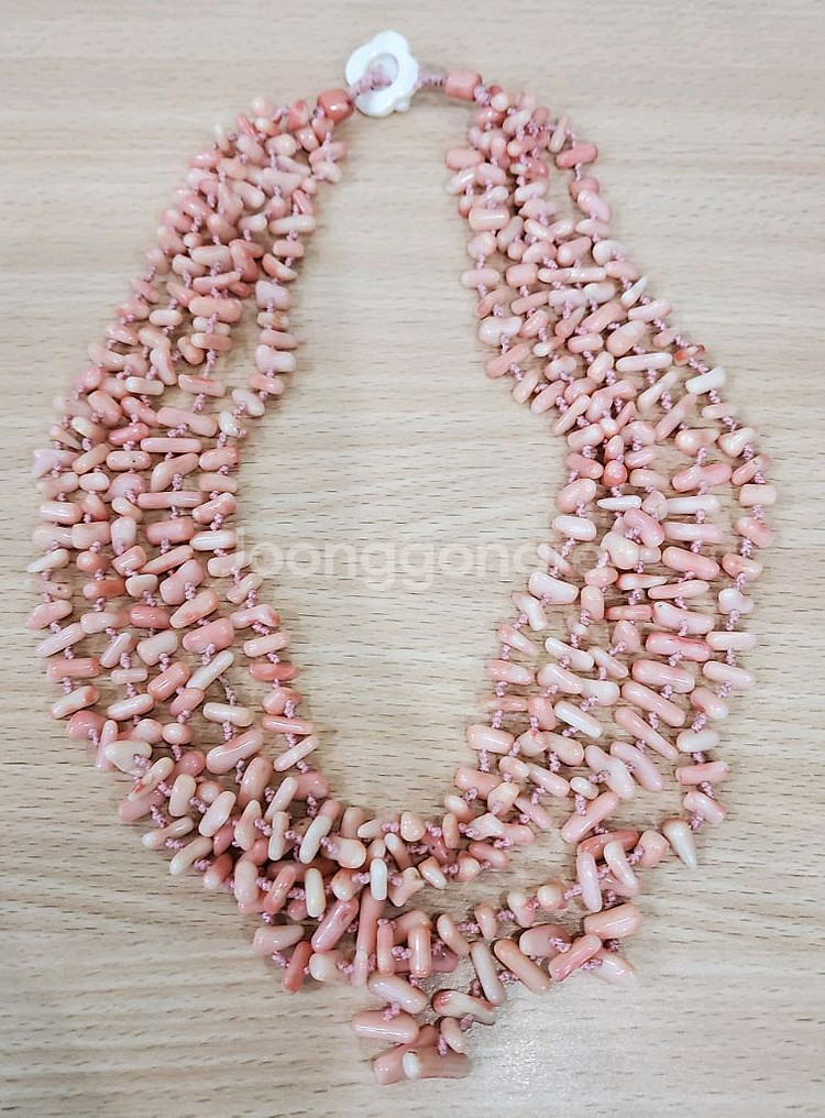 #109 산호 목걸이--2