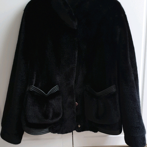 리틀블랙 디그리스 에코퍼 밍크자켓