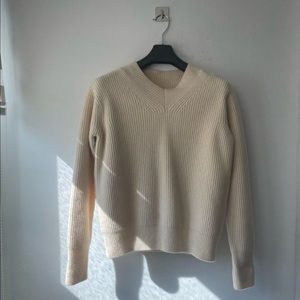 라벨 아카이브 메리노 파인울 브이넥 니트 크림(1)