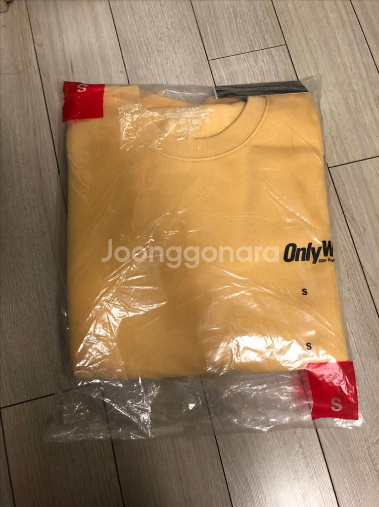 (새상품)지오다노 기모맨투맨--7