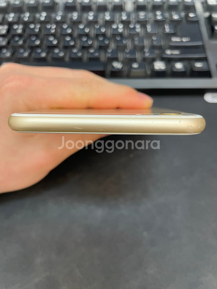 아이폰6S플러스 골드 64GB 상태좋은 중고15만1000원팝니다.--2