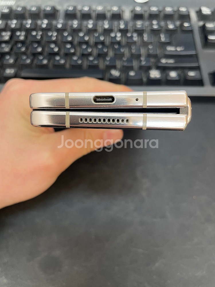 갤럭시Z폴드4 베이지 256GB 무잔상 상태좋은 중고51만1000원팝니다--4